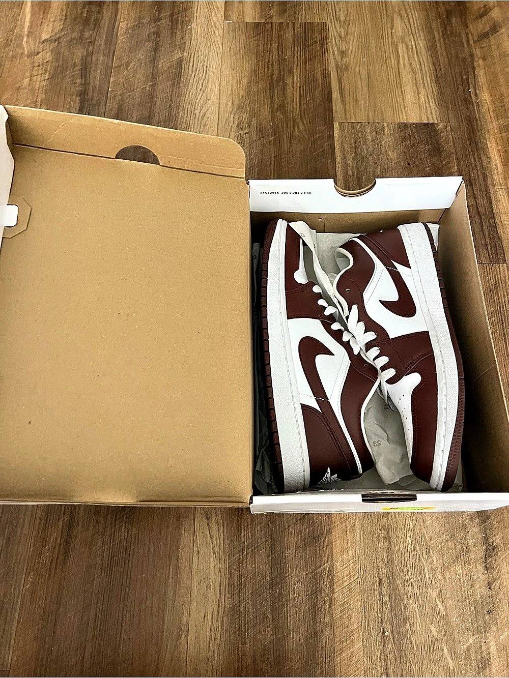 Jordan Air Jordan 1 Low Sneakers Brown & White US 9 NWT